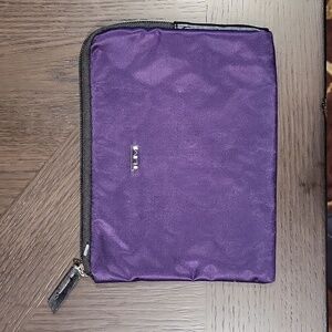 Tumi Delta Amenity Kit